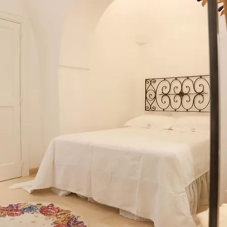 Country Trullo Rosso With Jacuzzi Alberobello *